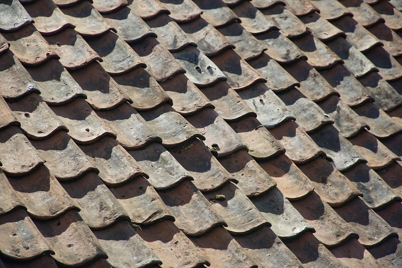 Jak skutecznie ocieplić dach? Praktyczne porady